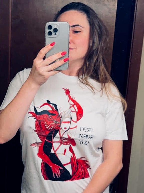 T-shirt «Dragon with Mistress» worn