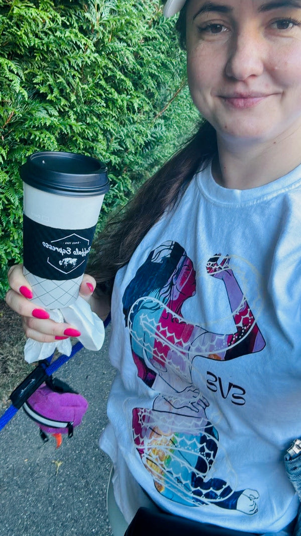 T-shirt «Kiss of the Serpent (Eve)» worn